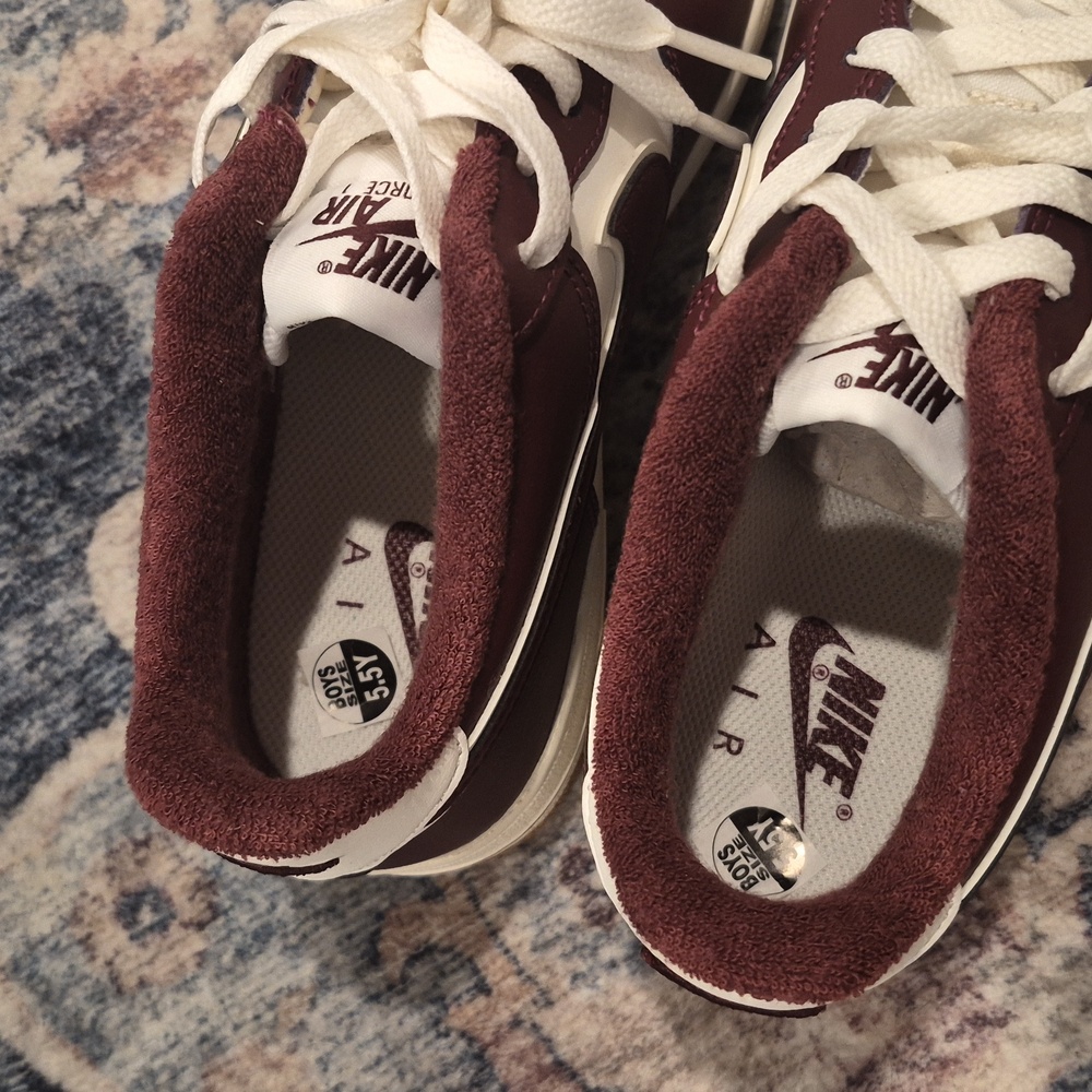Nike Air Force 1 LV8 (GS) Sail/Night Maroon, 5.5/6 Youth, 7/7.5 Women's - Picture 12 of 16